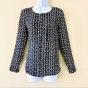 🎁 F21⚡️Geo-Print Button Down Round Neck Shirt_S